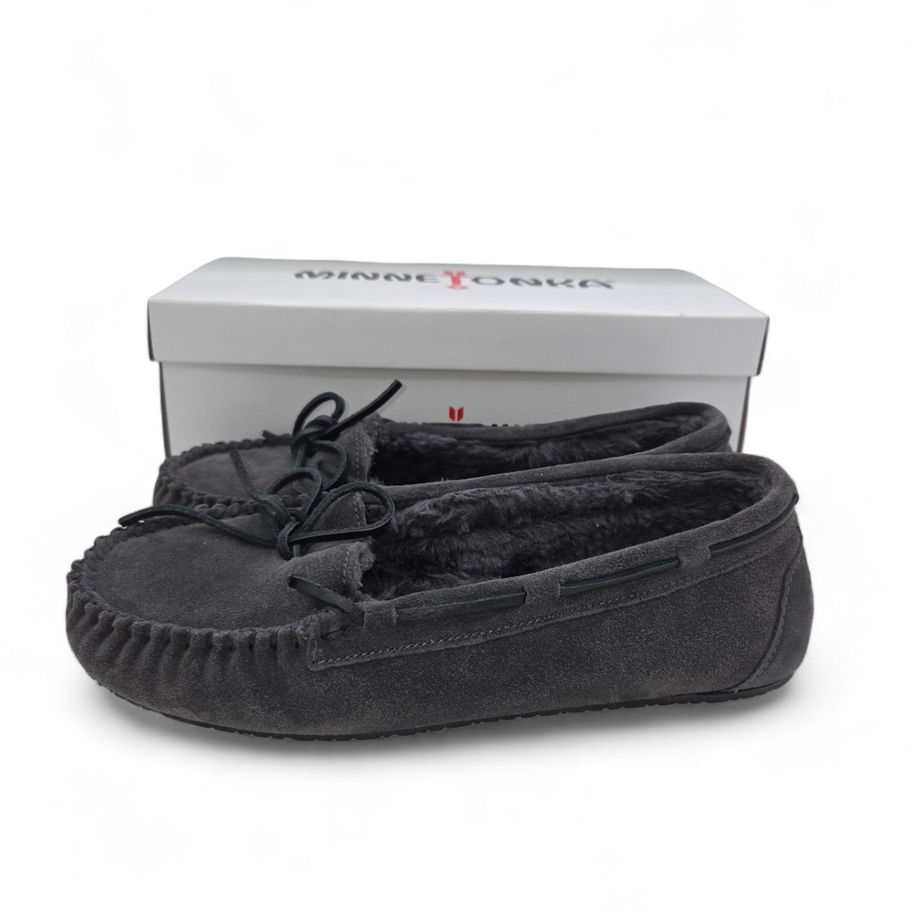 Minnetonka Cally Women's Moccasins Slipper Shoe Dark Grey Suede Size 10 EUC